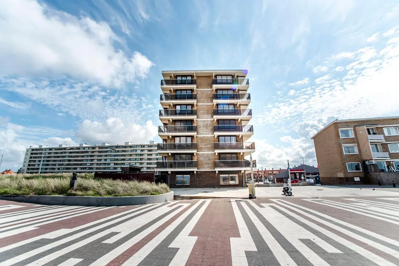 Sunset Boulevard Apartment
